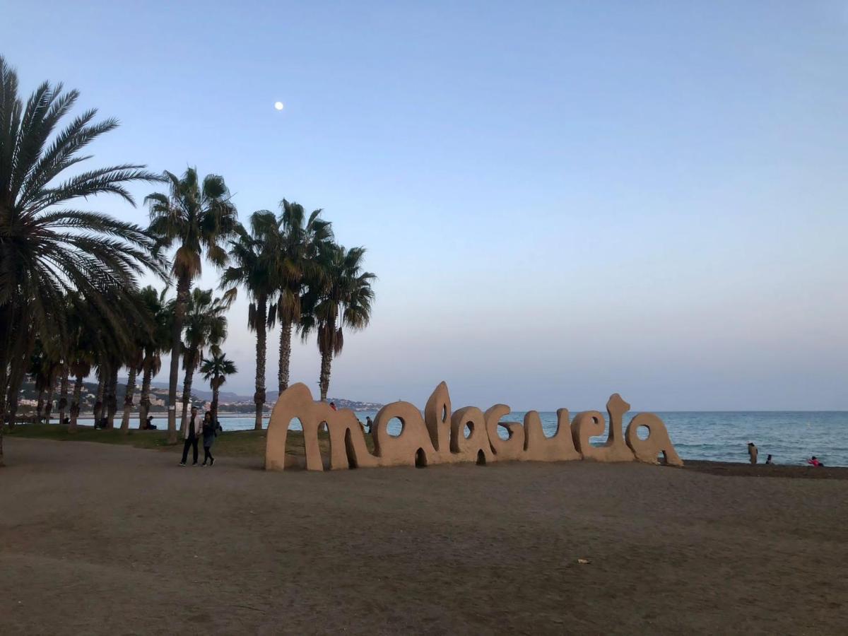 Kawaii Beachfront Malagueta Apartment Malaga Luaran gambar
