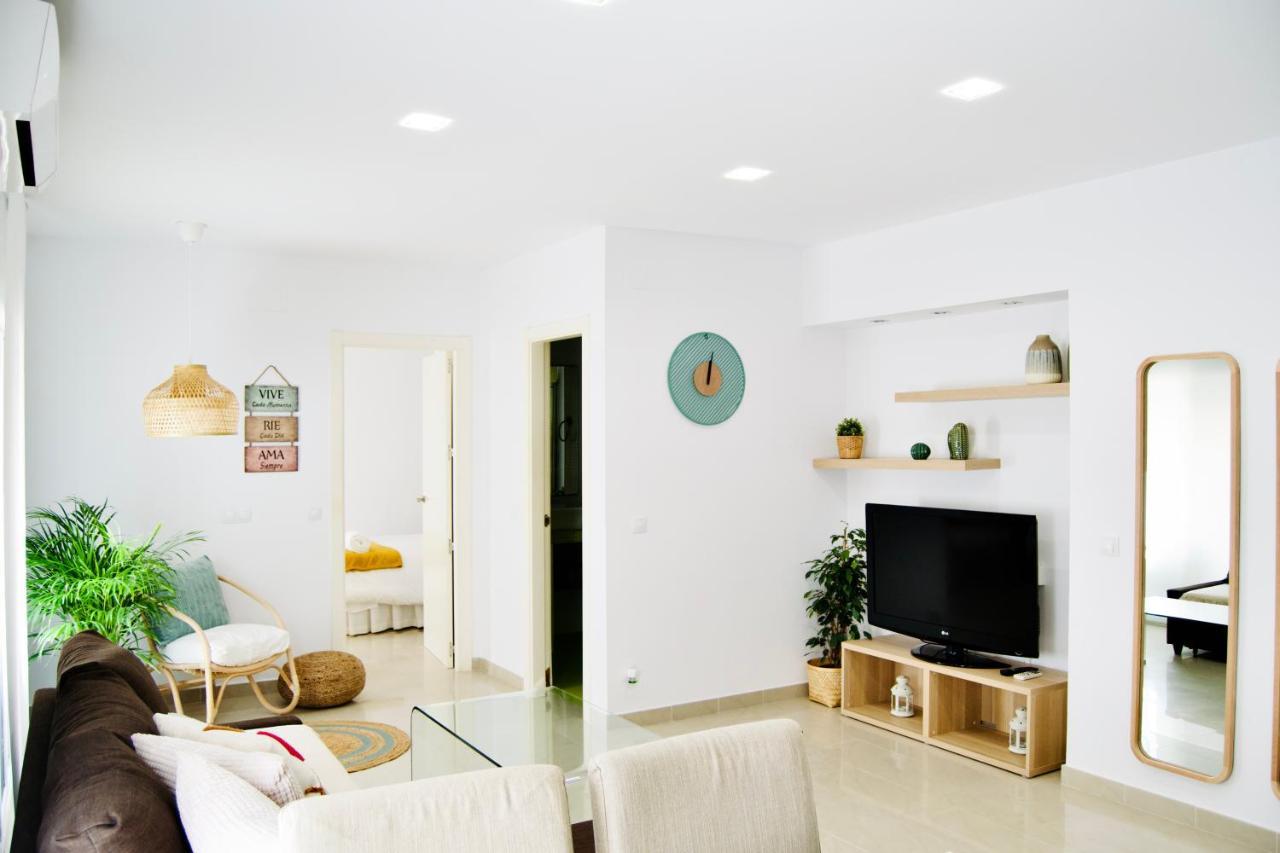 Kawaii Beachfront Malagueta Apartment Malaga Luaran gambar
